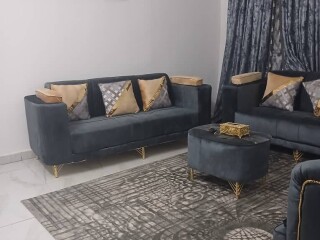 salon-complet-presque-neuf-excellent-etat-a-saisir-sur-yawaaye