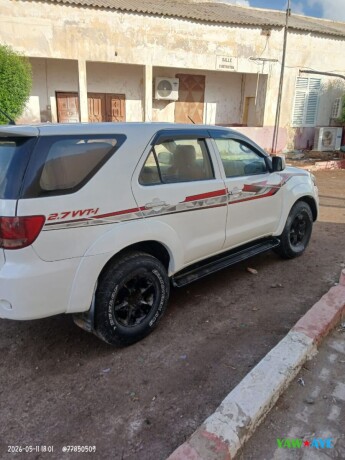 nissan-pathfinder-4x4-robuste-en-excellent-etat-pret-pour-laventure-big-0