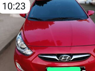 hyundai-accent-en-excellent-etat-a-vendre-ne-manquez-pas-cette-offre