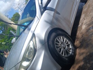 2015-hyundai-accent-diesel-automatic-excellent-condition-yawaaye-deals