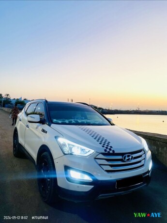 2015-hyundai-santa-fe-diesel-fully-loaded-well-maintained-yawaaye-deals-big-1