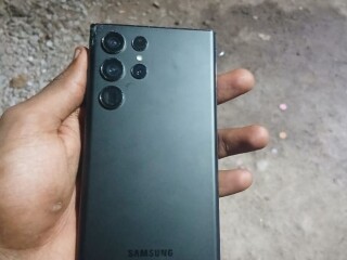 samsung-galaxy-s22-ultra-5g-excellent-condition-only-5-months-of-use