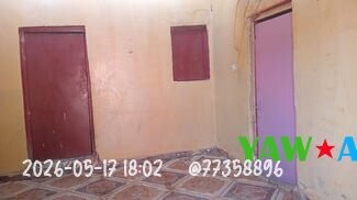 charmante-maison-f2-avec-veranda-electricite-et-eau-a-pk-12-opportunite-a-saisir-big-0