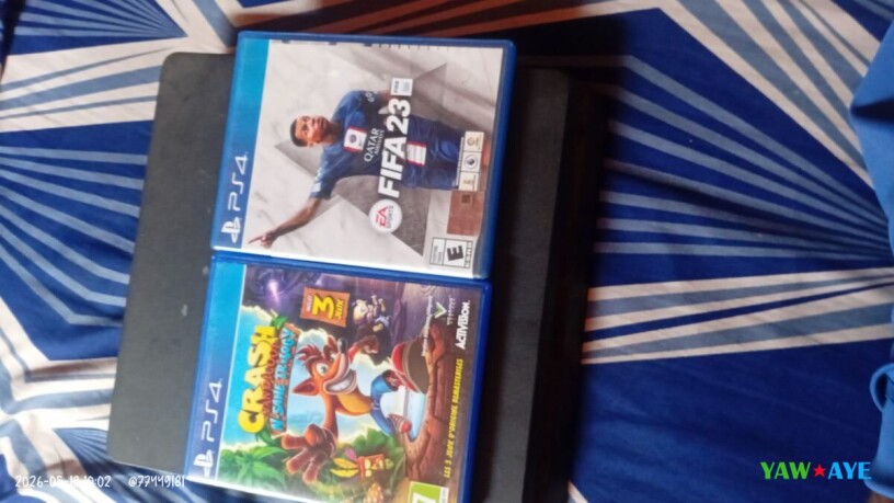 playstation-4-bundle-excellent-condition-with-controllers-games-grab-yours-on-yawaaye-big-0
