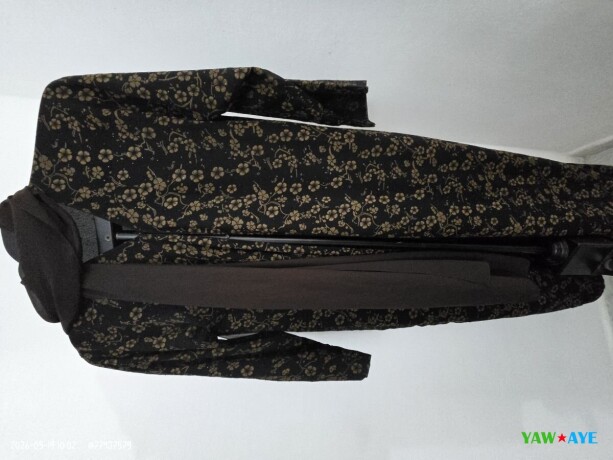elegantes-abayas-femmes-quasi-neuves-style-moderne-a-saisir-sur-yawaaye-big-0