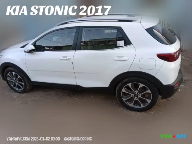 2017-kia-stonic-low-mileage-great-price-only-1350000-fdj-call-253-77-64-47-90-big-0