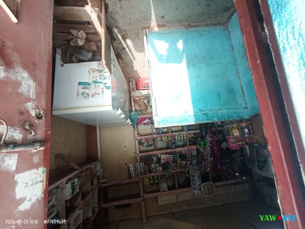 emplacement-ideal-pour-boutique-commerciale-opportunite-strategique-a-saisir-sur-yawaaye-big-1