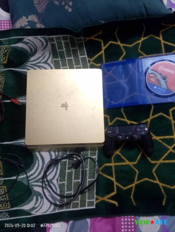 nouvelle-ps4-slim-edition-limitee-avec-accessoires-jeux-parfait-etat-big-1