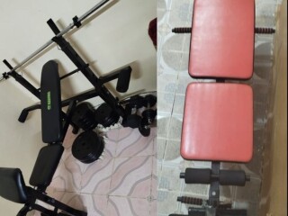 banc-de-musculation-complet-en-excellent-etat-ideal-pour-entrainement-a-domicile-sur-yawaaye