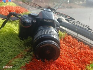 nikon-d5200-241mp-camera-excellent-condition-capture-stunning-moments