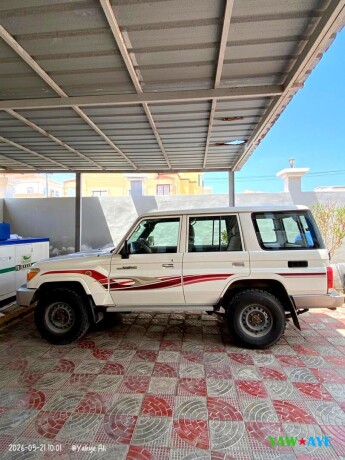 2018-toyota-land-cruiser-76-v8-diesel-4x4-5-doors-adventure-awaits-big-1