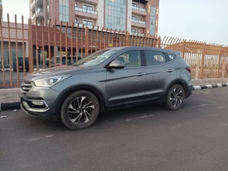 hyundai-santa-fe-location-longue-duree-en-excellent-etat-sur-yawaaye