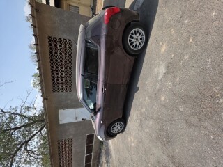 suzuki-swift-2017-faible-kilometrage-entretien-suivi-revision-a-jour