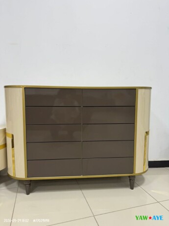 commode-moderne-8-tiroirs-design-elegant-big-1