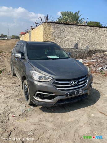 hyundai-santa-fe-2017-essence-full-option-tres-propre-big-1