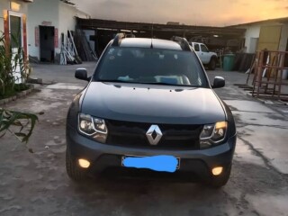 renault-essence-boite-manuelle-climatisation-bien-entretenue