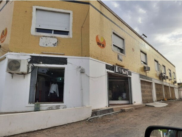 immeuble-a-vendre-de-1000-m2-pres-de-la-banque-bcimr-du-heron-big-1