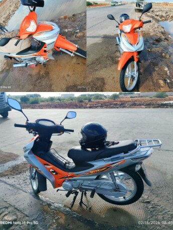 moto-jc110-en-parfait-etat-pneu-neuf-assurance-valide-jusquen-2026-big-0