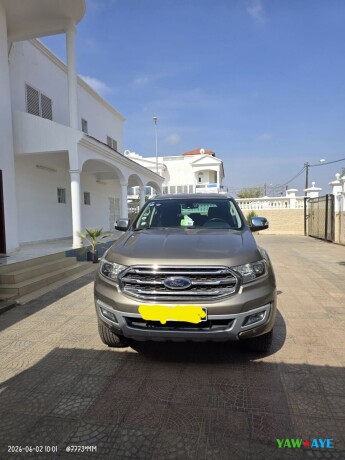 ford-everest-xlt-2022-diesel-boite-automatique-en-tres-bon-etat-big-1