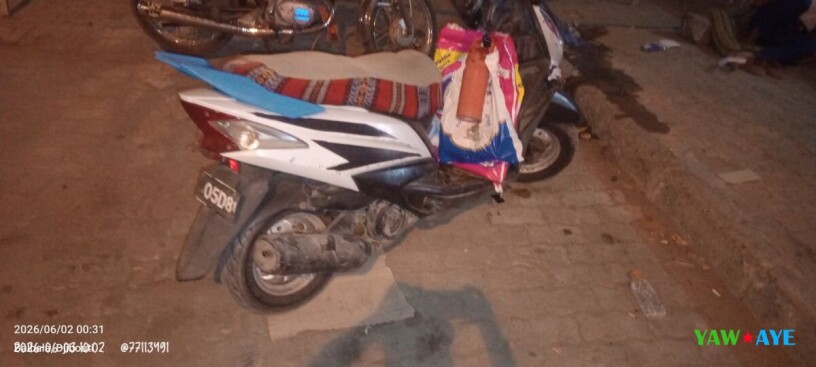 moto-yamaha-en-bon-etat-ideale-voyage-big-1