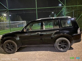 mitsubishi-4x4-automatique-climatise-en-bon-etat