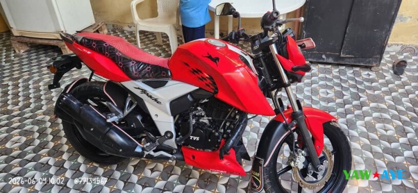 moto-doccasion-en-bon-etat-entretien-a-jour-papiers-en-regle-big-1