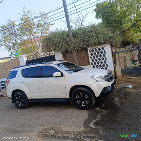 isuzu-mux-en-tres-bon-etat-a-vendre-big-0