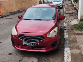 mitsubishi-voiture-en-tres-bon-etat