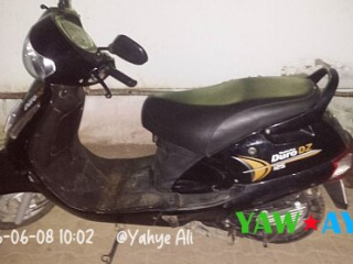 scooter-duro-noir-2-ans-moteur-essence-en-bon-etat