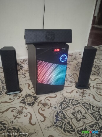 amplificateur-audio-neuf-avec-son-exceptionnel-big-1