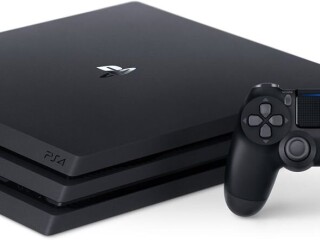 console-ps4-pro-en-tres-bon-etat-avec-jeux-inclus