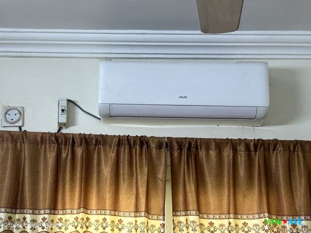 climatiseur-aux-15-cv-en-excellent-etat-big-1