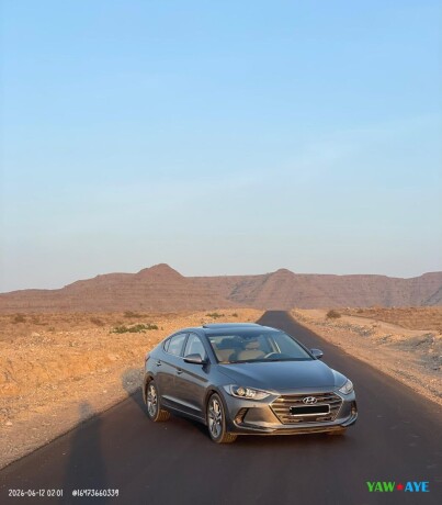 hyundai-avante-2018-16-crdi-full-option-diesel-big-0