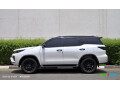 toyota-fortuner-2024-diesel-blanc-7-places-boite-automatique-small-1