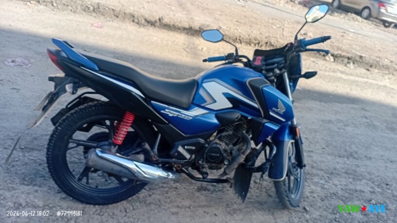 honda-125-sp-125-cm3-en-tres-bon-etat-big-0