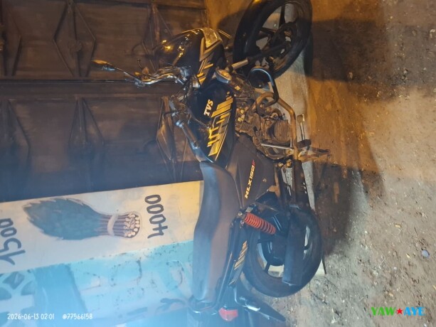 tvs-150-quasi-neuve-avec-faible-kilometrage-big-1