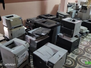 lot-dimprimantes-et-photocopieuses-robustes-doccasion