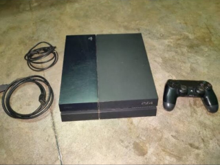 playstation-4-en-bon-etat-console-de-jeu-fiable