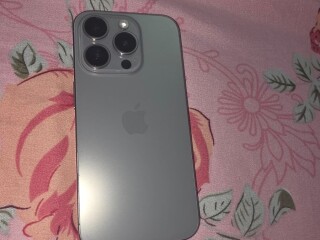 iphone-15-pro-1-an-excellent-etat-toutes-fonctions-ok