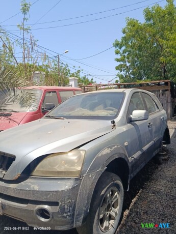 pieces-detachees-kia-sorento-4-portes-et-moteur-disponibles-big-1