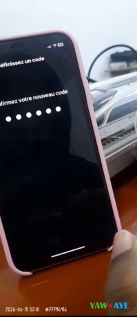 iphone-11-en-parfait-etat-capacite-elevee-big-0