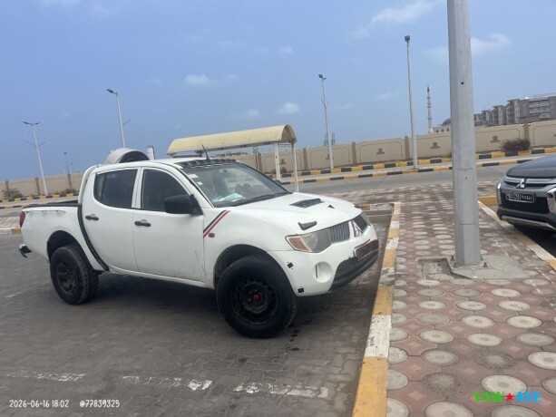 mitsubishi-triton-l200-climatisation-ecran-bluetooth-big-1