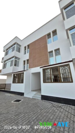 appartement-f4-haut-standing-climatise-avec-parking-haramous-big-1