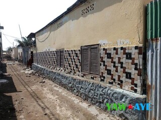 superbe-maison-f4-avec-veranda-et-titre-foncier-a-cite-poudriere-quartier-7-une-opportunite-a-saisir