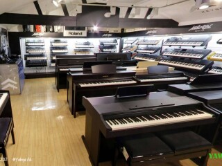 yamaha-genos2-musical-keyboard-and-others