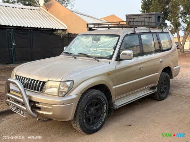 toyota-prado-en-bon-etat-entretien-regulier-big-0