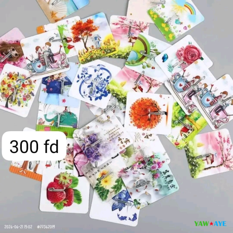 crochets-adhesifs-et-porte-savons-muraux-pratiques-big-1