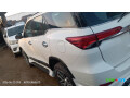 toyota-fortuner-2020-diesel-boite-automatique-presque-neuve-small-1