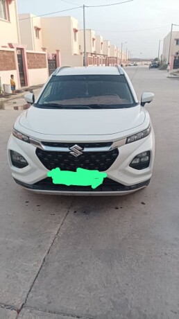 suzuki-2024-essence-parfait-etat-big-1