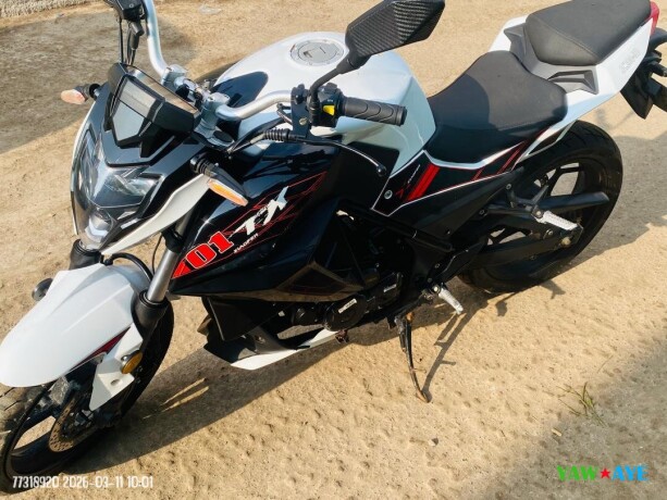 moto-jincheng-200-en-excellent-etat-prete-a-rouler-sur-yawaaye-big-0